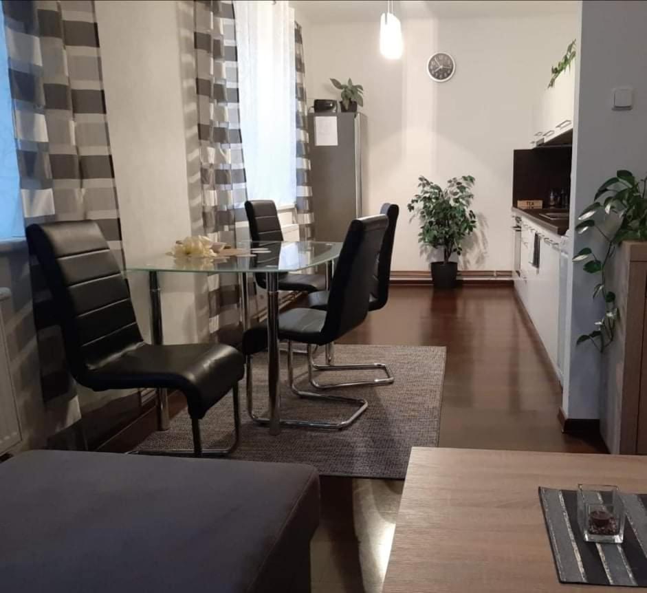 Apartman Pod Hradem ซนอยโม ภายนอก รูปภาพ