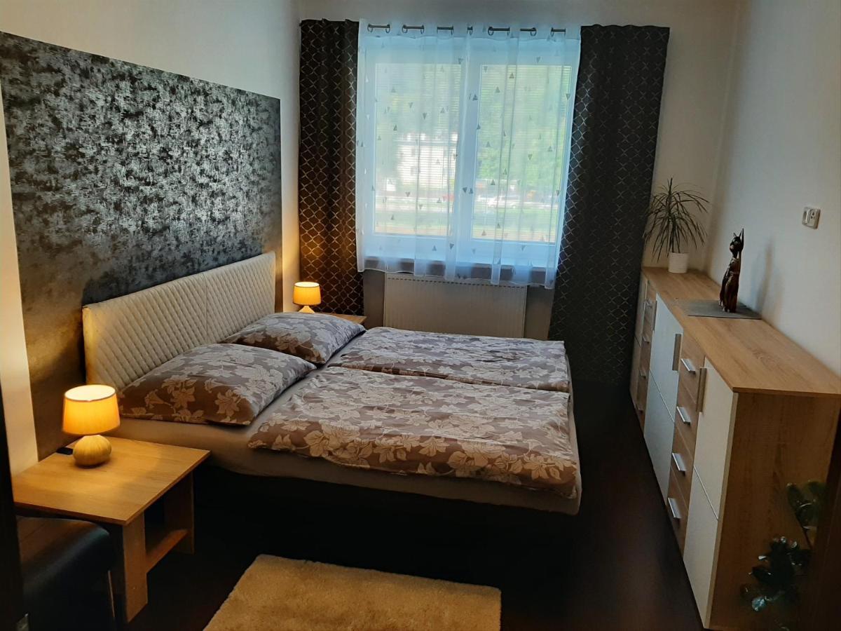 Apartman Pod Hradem ซนอยโม ภายนอก รูปภาพ